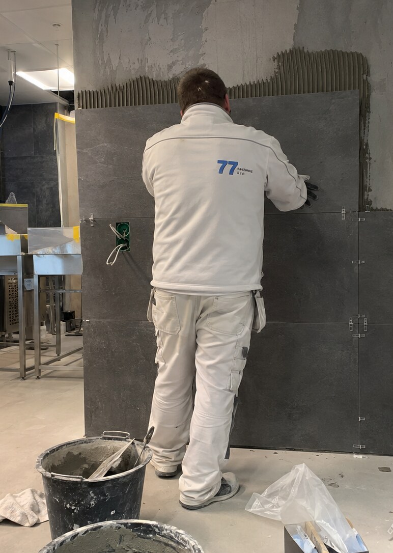 Ravintolakeittiön työ 6